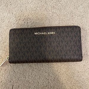 Michael Kors wallet